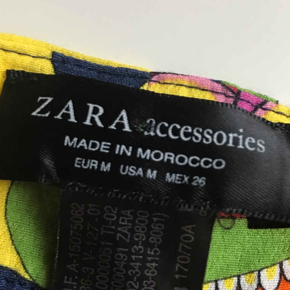 ZARA Retro 60's Psychedelic Floral Ruffled Shorts - Picture 5 of 5